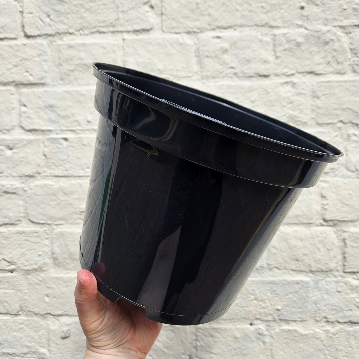 Black Plastic Nursery Pots (Various Sizes Available)