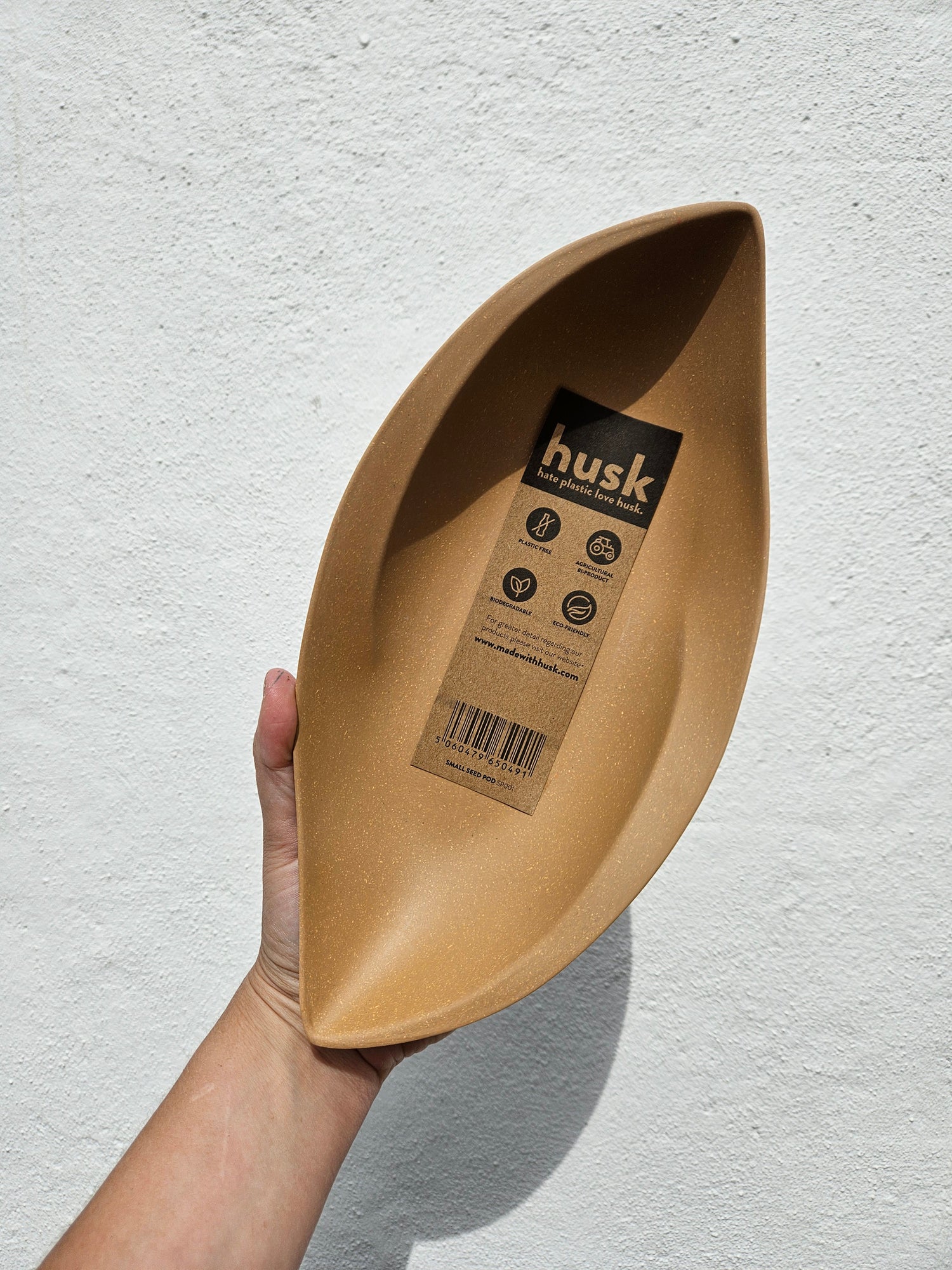 Husk curved (Seed pod) planter bowl- 2 colours available