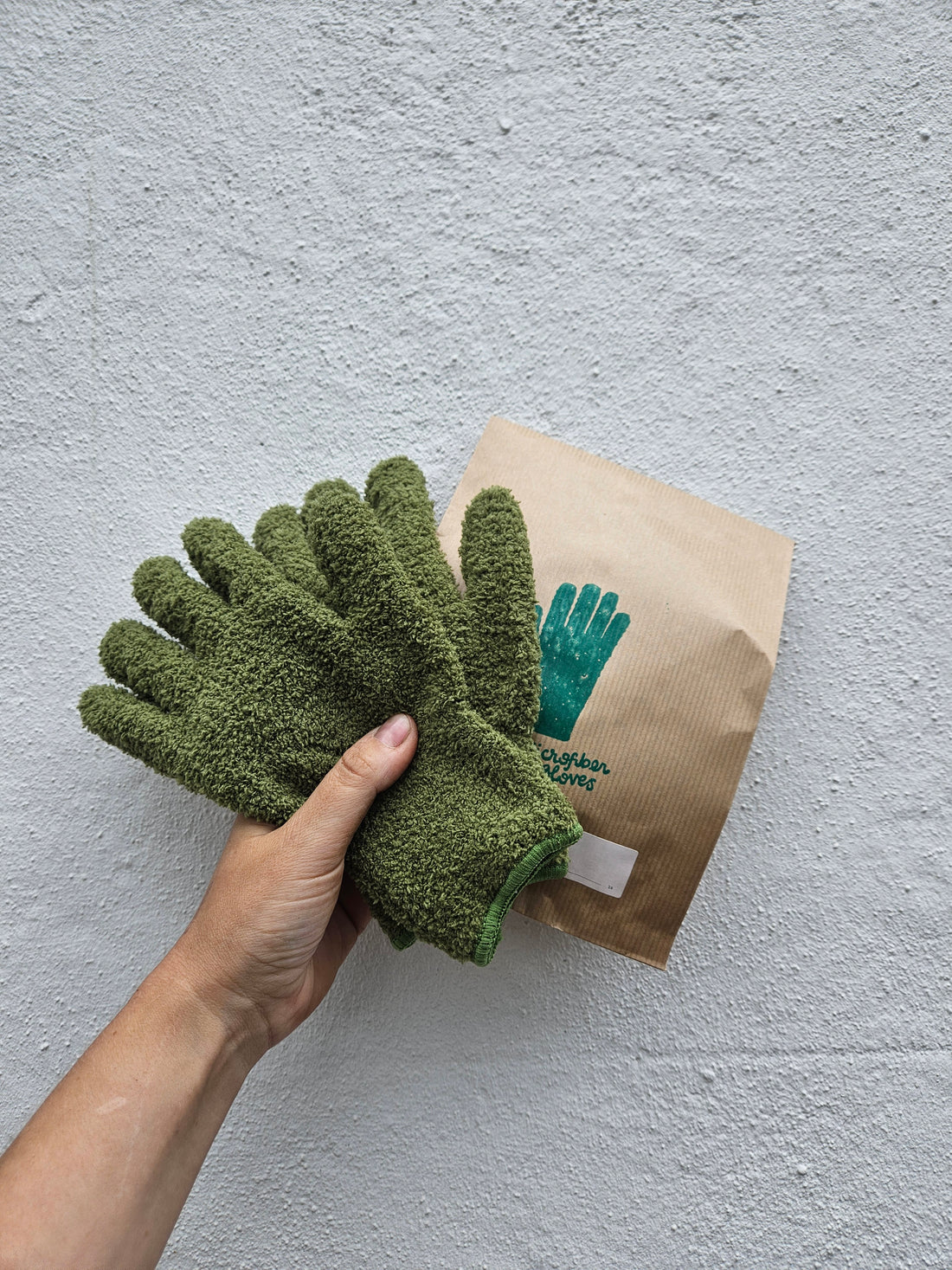 Microfibre plant duster gloves