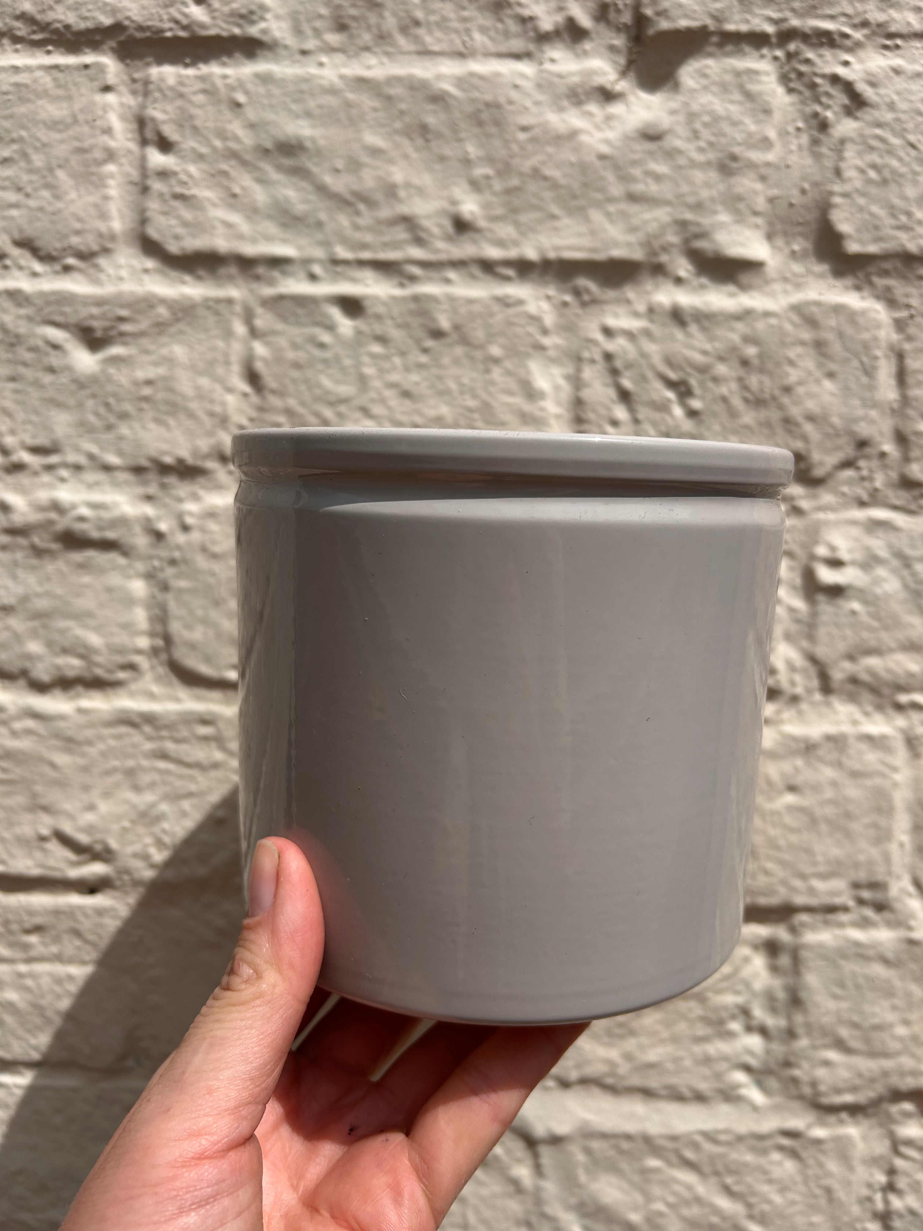 14cm Matte and gloss Lucca Pot (Available in multiple colours)