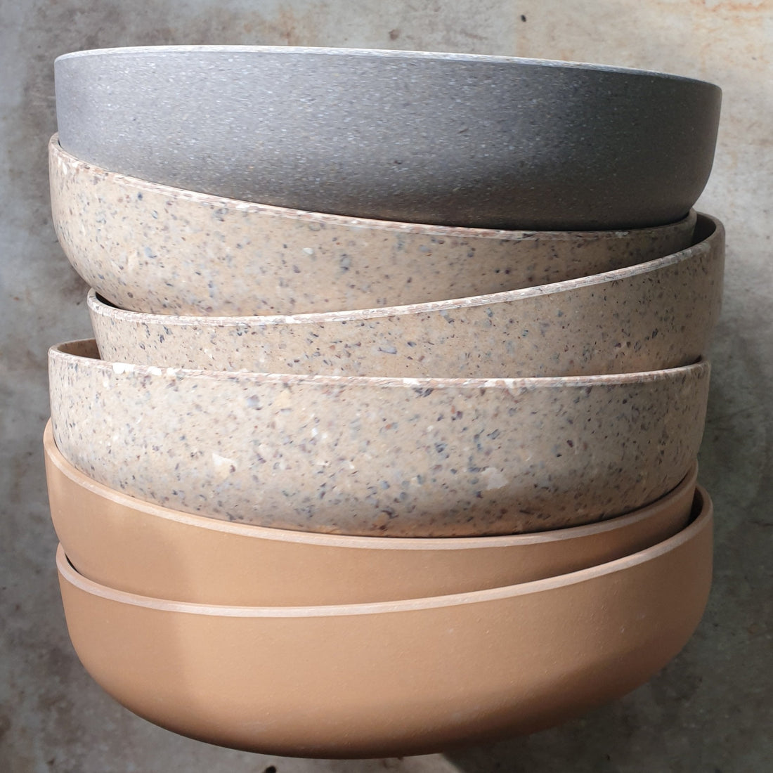 Large disk planter 29cm- by Husk (Available in 3 colours)